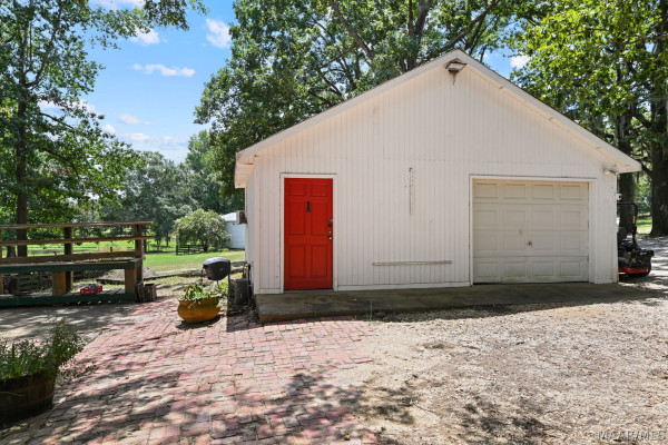 594 Ridgeland Farms Road