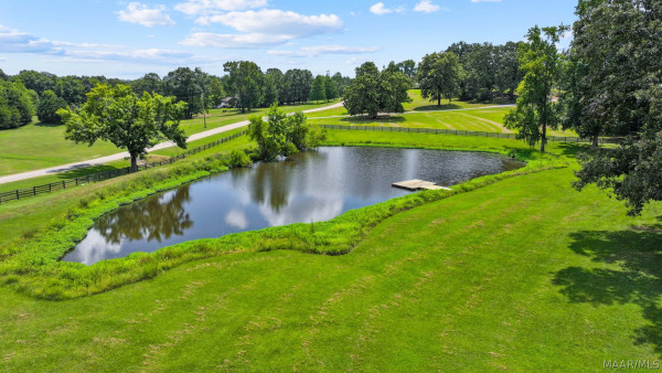 594 Ridgeland Farms Road