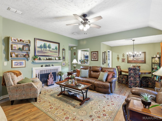 472 Caldwell Place