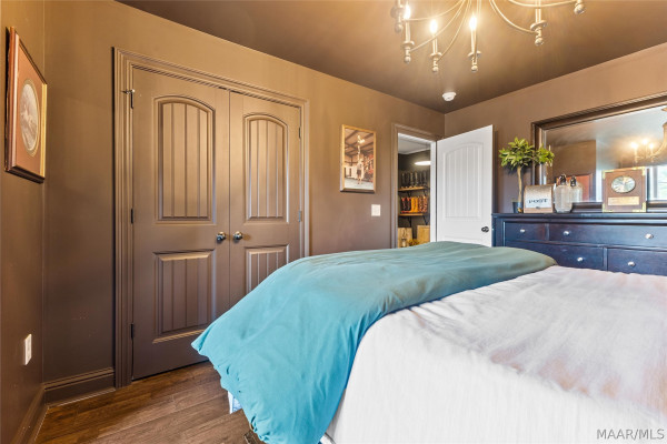 187 Forest Cove