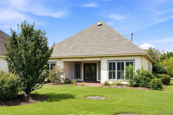 5540 Ash Grove Circle