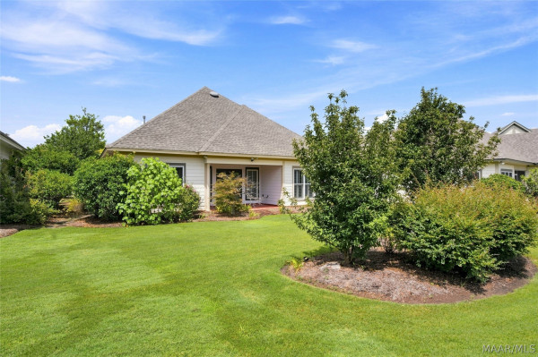 5540 Ash Grove Circle