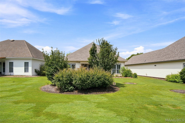 5540 Ash Grove Circle