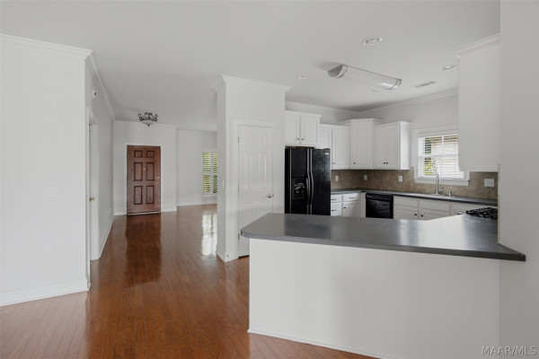 5540 Ash Grove Circle