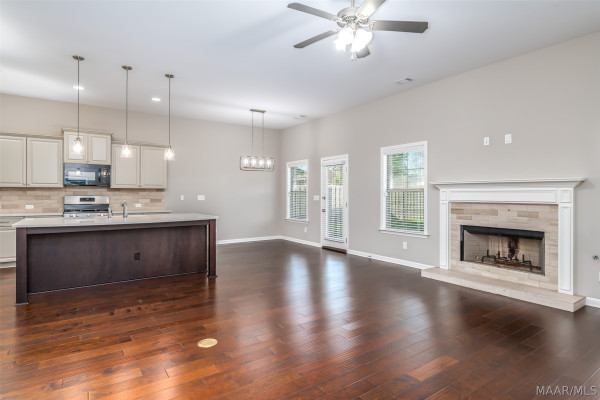 9313 CRESCENT LODGE Circle