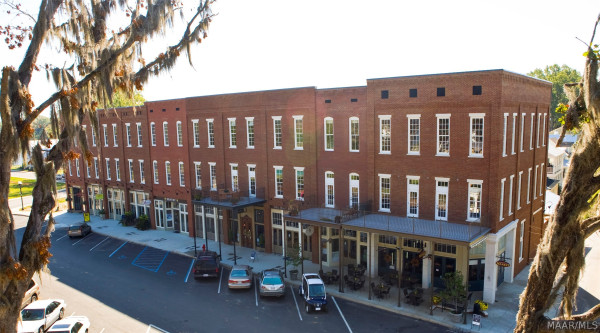 20 Chapel Hill Street