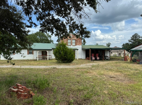 987 County Road 40 . W
