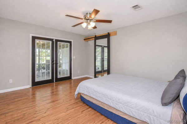 867 Nobles Road