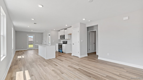 3127 Leo Lane