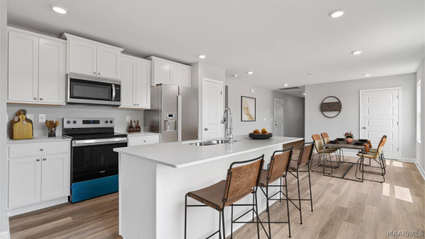 3127 Leo Lane