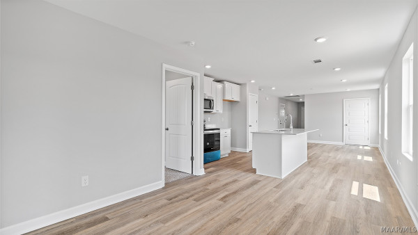 3127 Leo Lane