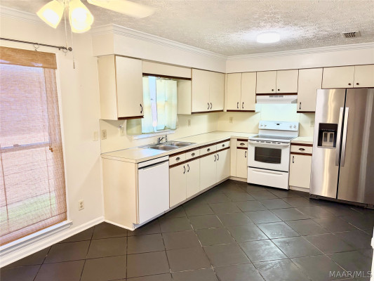 6513 GLOUCESTER Mews