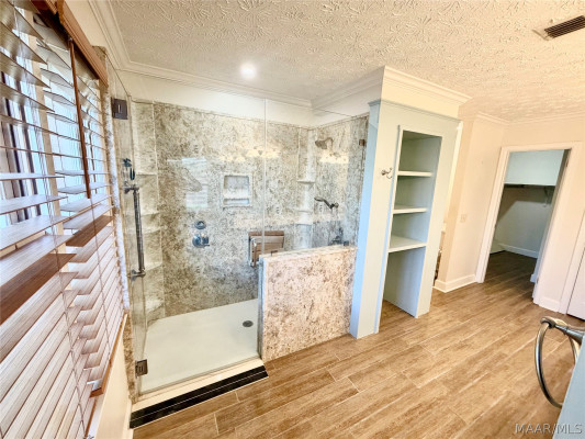 6513 GLOUCESTER Mews