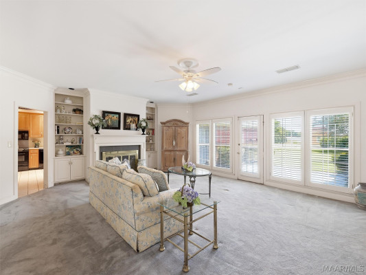 8207 Harrogate Hill