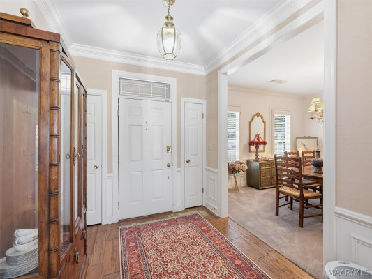 8207 Harrogate Hill