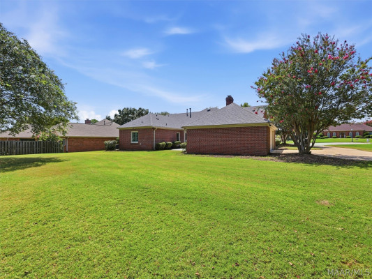 8207 Harrogate Hill