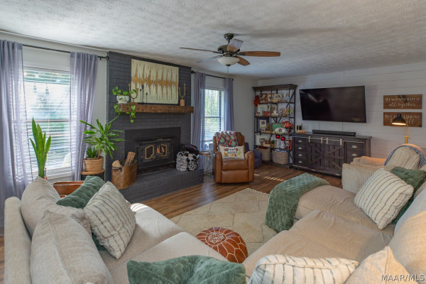 3209 Pettus Road
