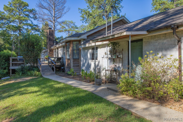 3209 Pettus Road