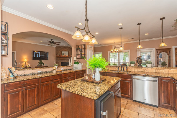 632 E Fleahop Road
