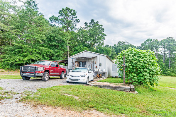632 E Fleahop Road
