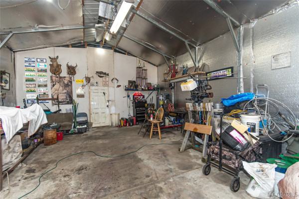 632 E Fleahop Road