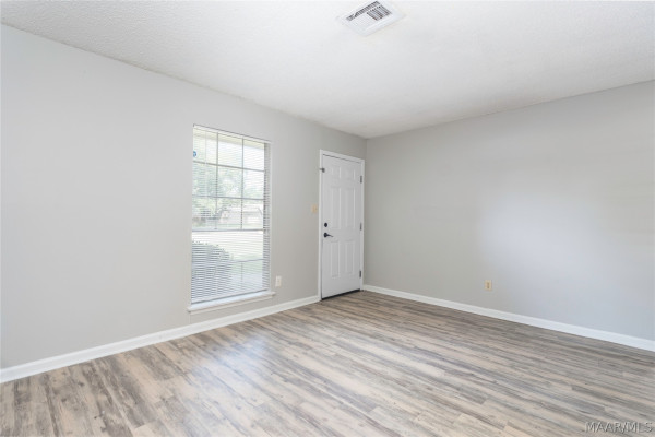 6650 PINEBROOK Drive
