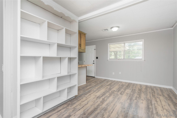 6650 PINEBROOK Drive