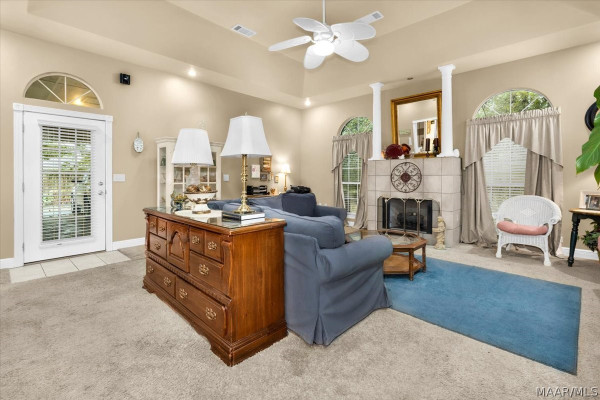 6725 Pineleaf Drive