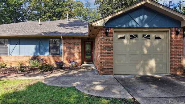 6725 Pineleaf Drive
