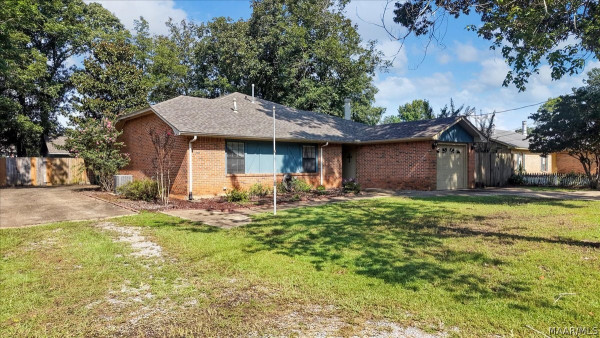 6725 Pineleaf Drive