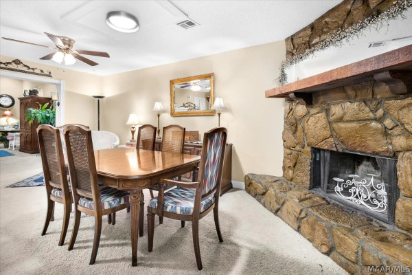 6725 Pineleaf Drive