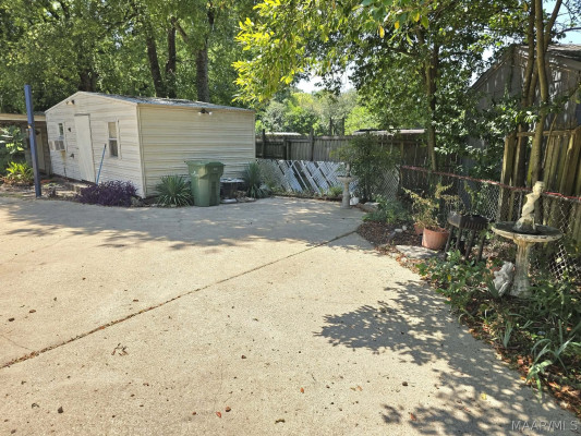 631 Hillman Street