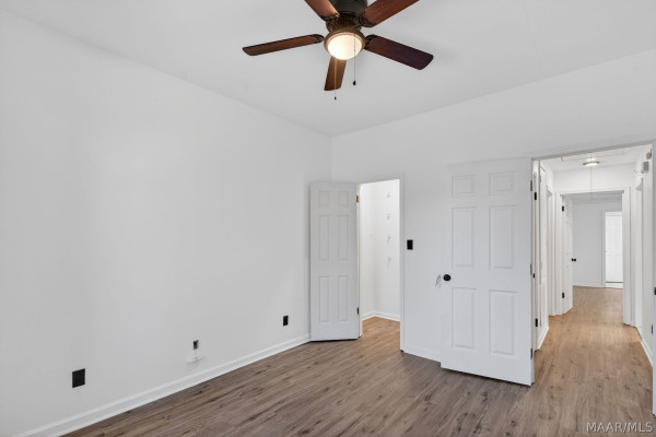 186 Lake Bend Cove