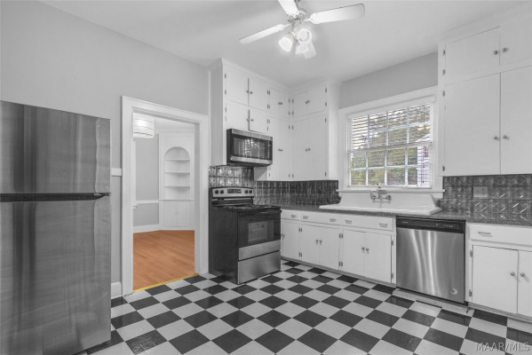 340 E Fairview Avenue
