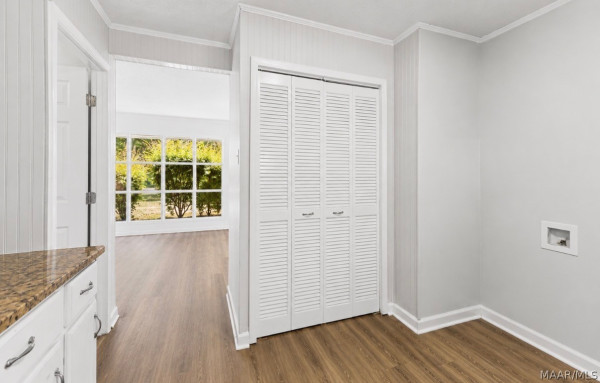 3255 WILLOW LANE Drive