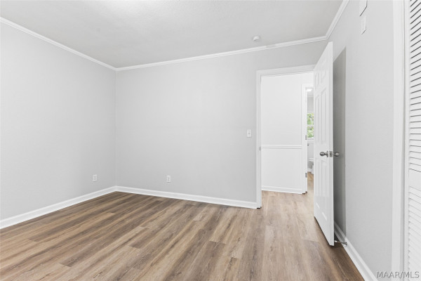 3255 WILLOW LANE Drive