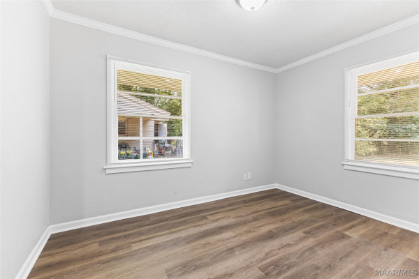 3255 WILLOW LANE Drive