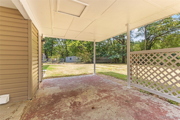 3255 WILLOW LANE Drive