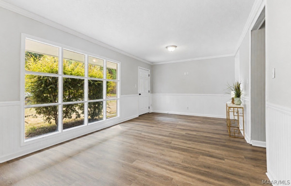3255 WILLOW LANE Drive