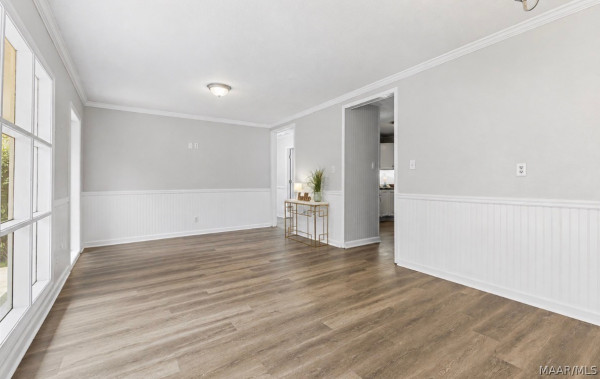 3255 WILLOW LANE Drive