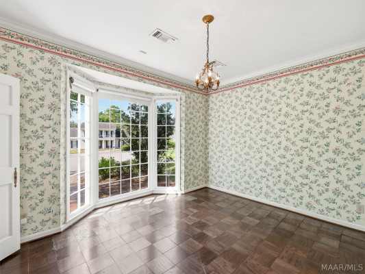 3152 Rolling Road Circle