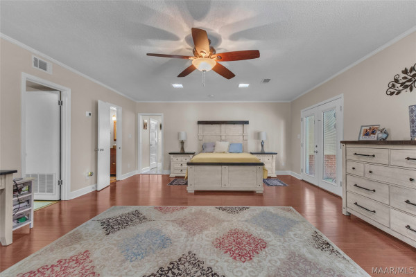 631 GEORGETOWN Drive