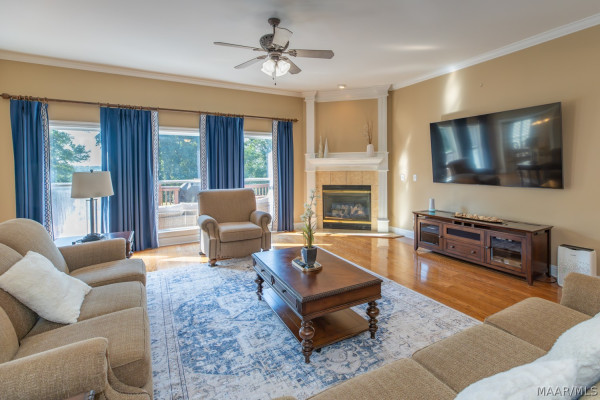 198 Walnut Point Drive