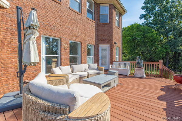 198 Walnut Point Drive