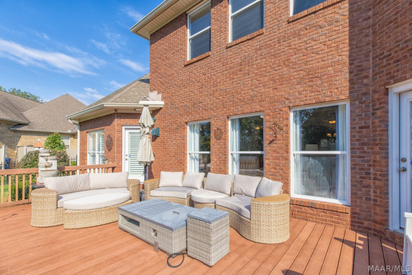 198 Walnut Point Drive