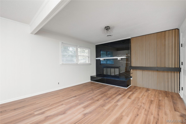 414 Daphne Lane
