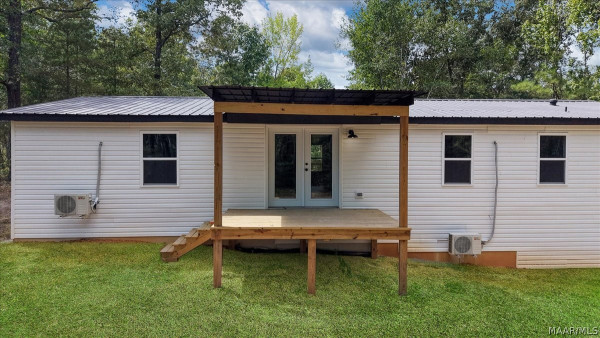 162 County Rd 20 . E