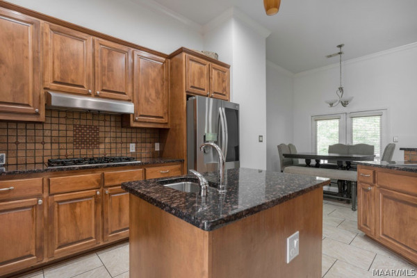 180 Forest Hill Road