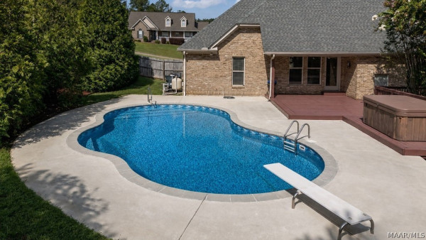 180 Forest Hill Road