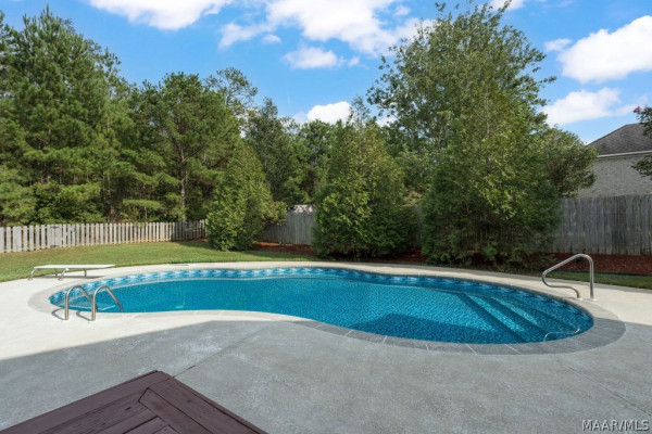 180 Forest Hill Road